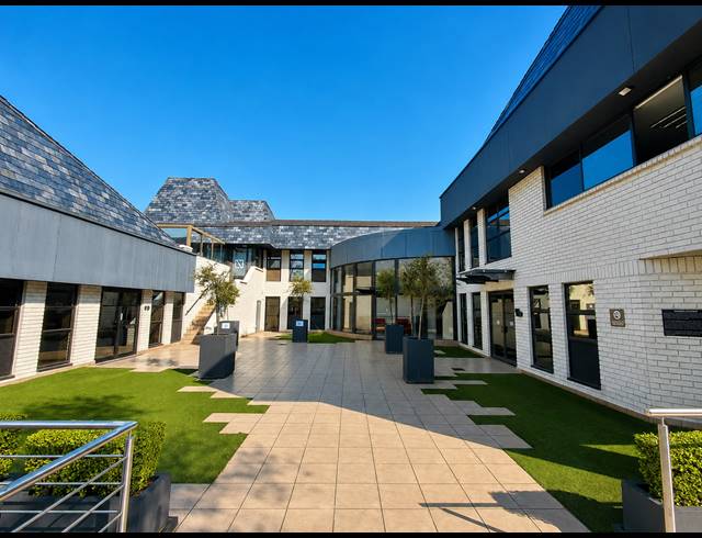 235M² OFFICE TO LET IN HURLINGHAM